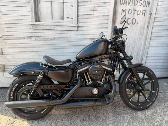 HARLEY-DAVIDSON SPORTSTER IRON 883 HARLEY-DAVIDSON SPORTSTER IRON 883